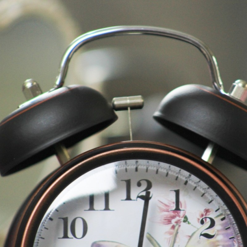 CLASSIC ALARM CLOCK - SMALL